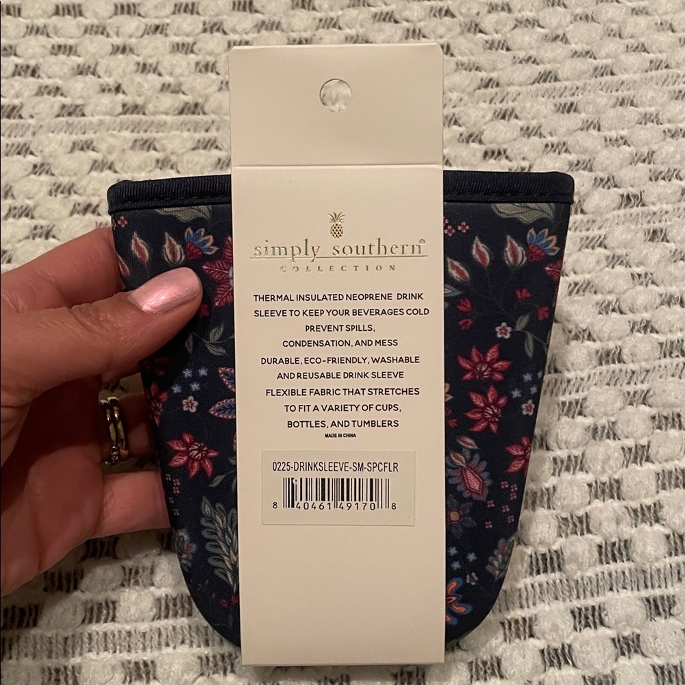 NWT Simply Southern Floral Keychain and Insulated Drink Holder Set - Navy - Picture 3 of 12